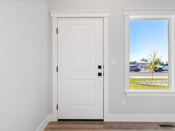 2nd image of 1511 Tverdy Ln