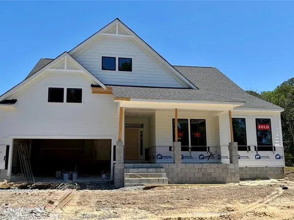 102 Pelham Ct, Poquoson, VA 23662