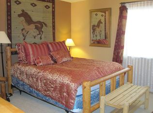 38 Pinehurst Dr, Mammoth Lakes, CA 93546