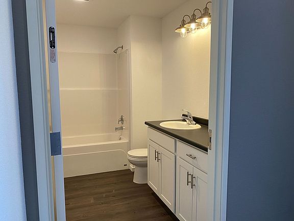 4th image of 317 4th Ave E #305
