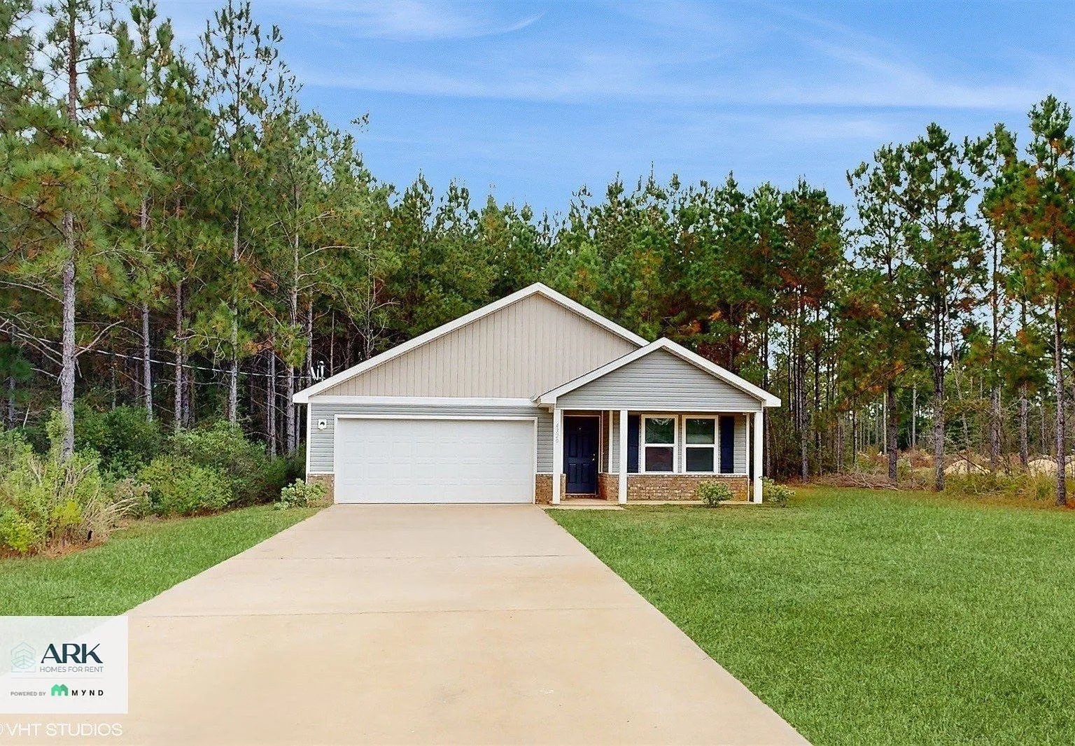 4 bed, 2.0 bath, 1398 sqft, $1,875 — Photo 1