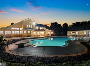 820 Cox Rd, Moorestown, NJ 08057