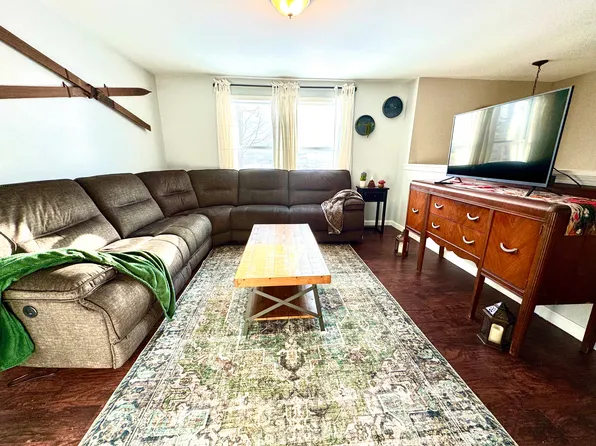 (undisclosed Address), Morrisville, VT 05661