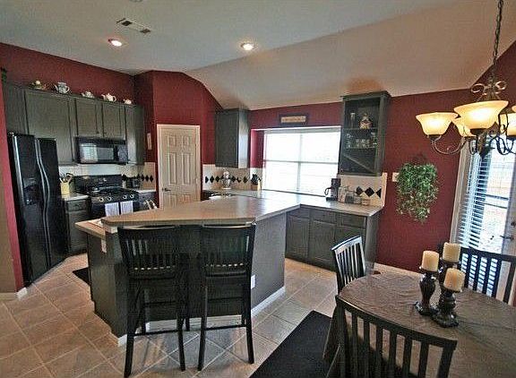 2nd image of 1497 Forest Oaks Ct