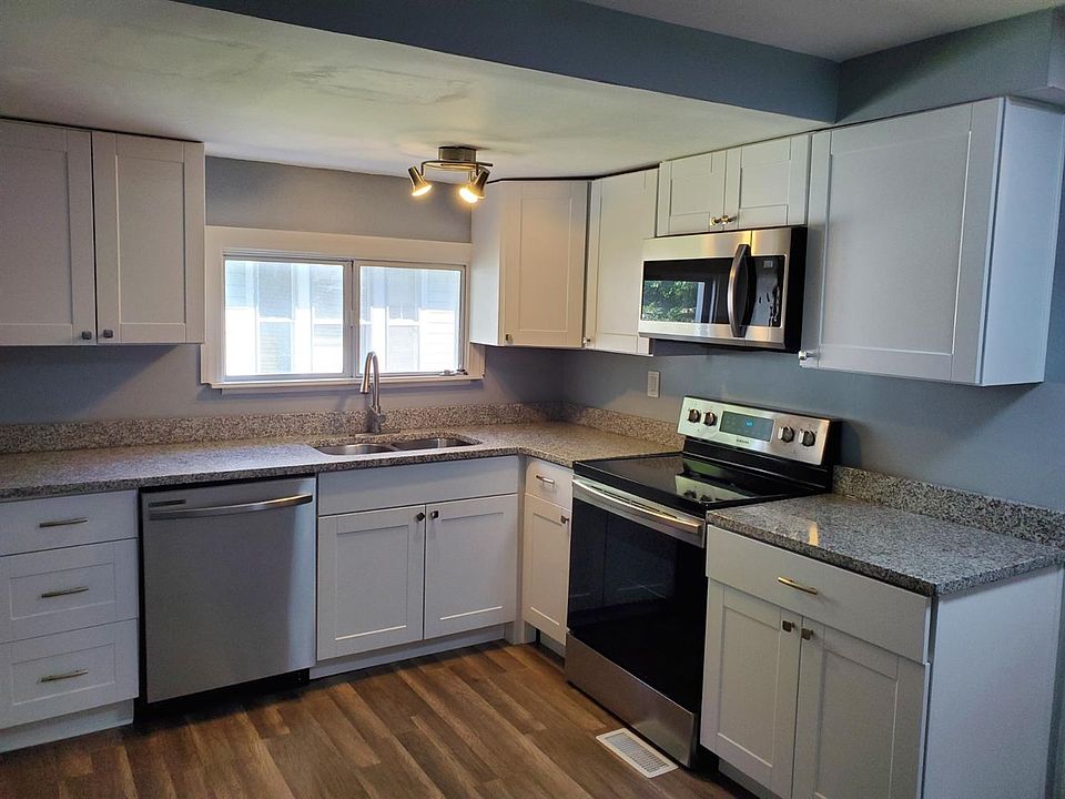 1st image of 221 Lincoln Ave
