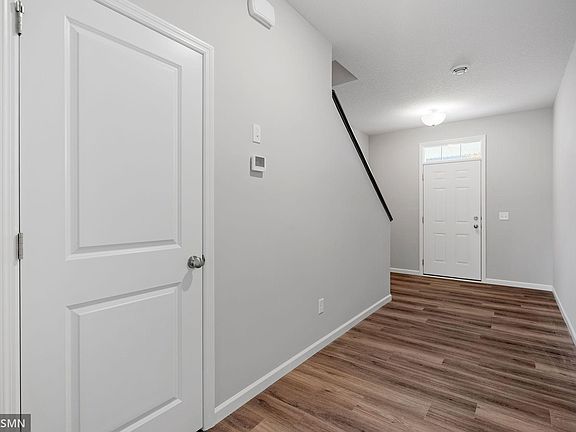 4th image of 2621 Ivan Ave NE
