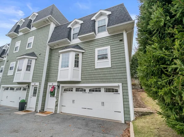 580 Quarry St Unit 13, Quincy, MA 02169
