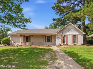 1104 Longwood Pl, Clinton, MS 39056