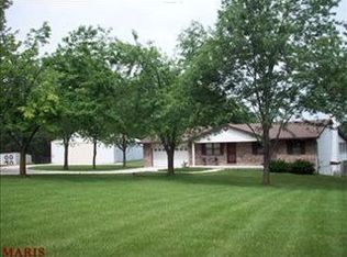 174 Pear Orchard Rd, Hawk Point, MO 63349