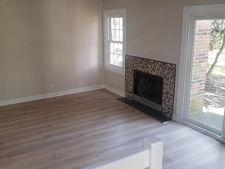2S748 Timber Dr — Photo 4