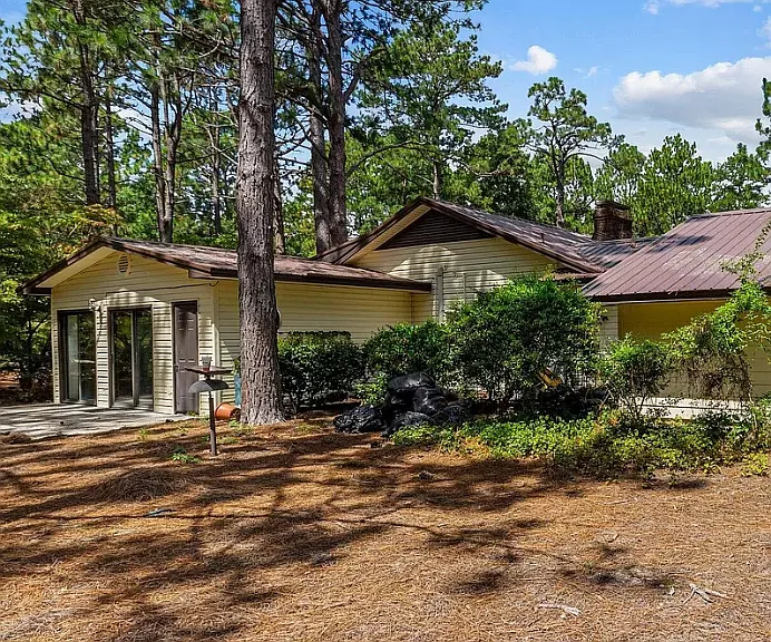 9 Pine Crest Dr — Photo 18