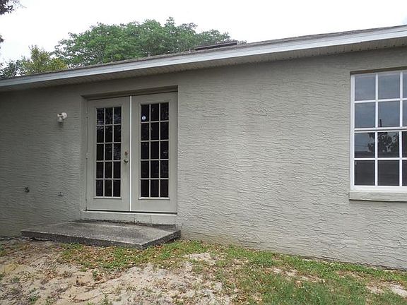 2nd image of 1109 Avenue K