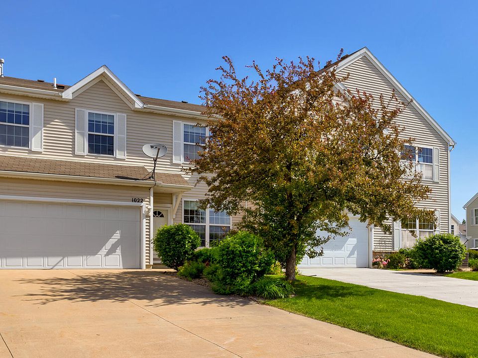 1st image of 1022 NE Greenview Dr