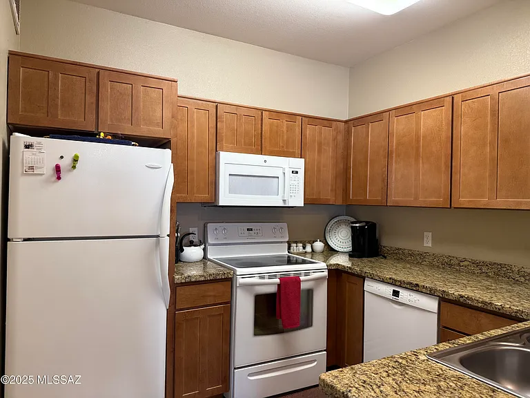 1500 E Pusch Wilderness Dr #3106 — Photo 8