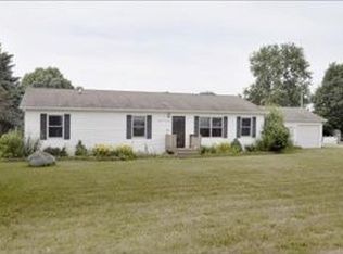 1090 Sir Knight Rd, Plainwell, MI 49080