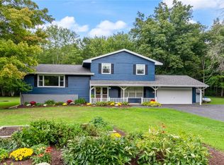 264 Sutton Rd, Pennellville, NY 13132