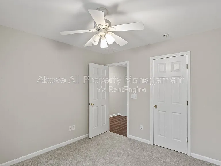 400 Berlin Way — Photo 30