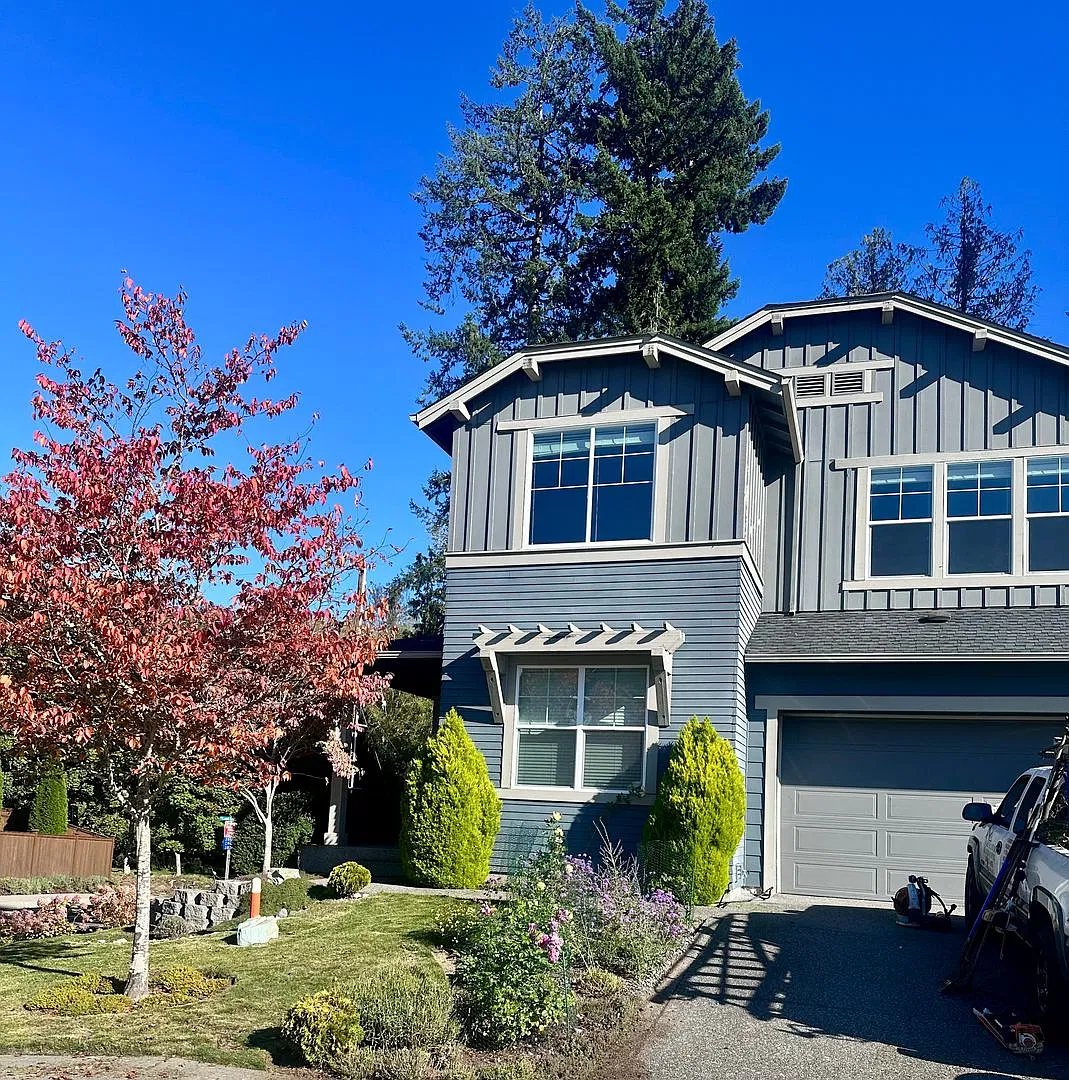 Light & Bright 4-Bedroom Home in Poulsbo's Mountain Aire Neighborhood — Photo 2