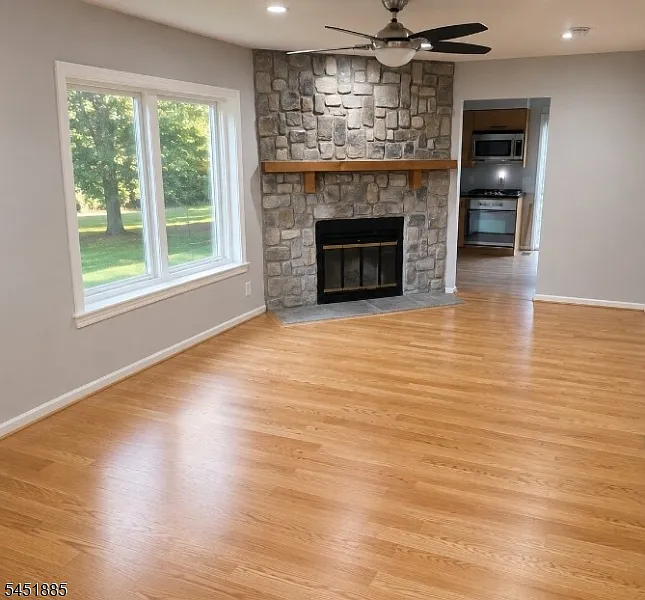 2 bed, 1.5 bath, $2,800 — Photo 2