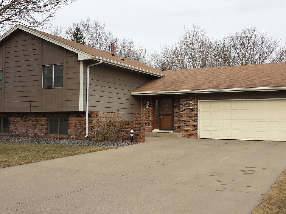 1st image of 1029 Naumkeag St S