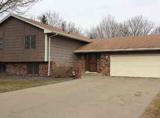 1029 Naumkeag St S, Shakopee, MN 55379