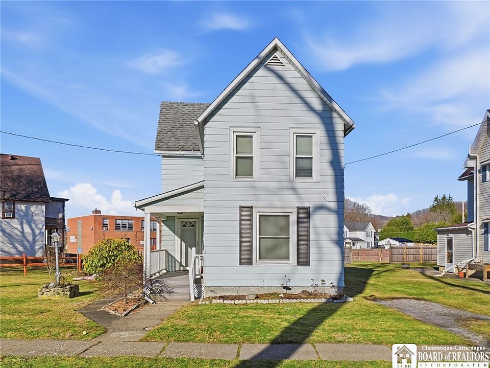 1st image of 1105 River St
