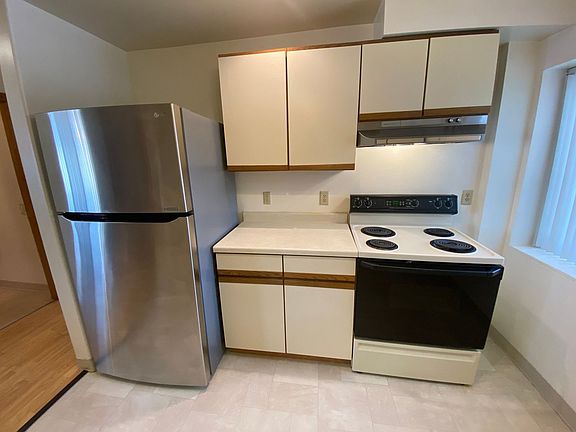 5th image of 240 Langdon St APT 101
