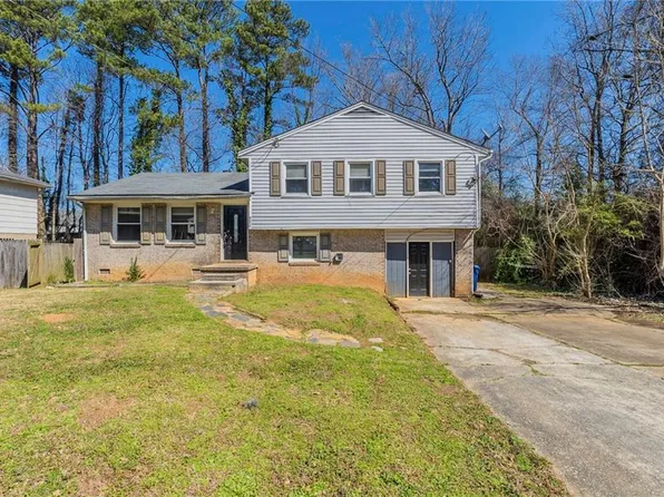 6050 Randy Ln, Ellenwood, GA 30294