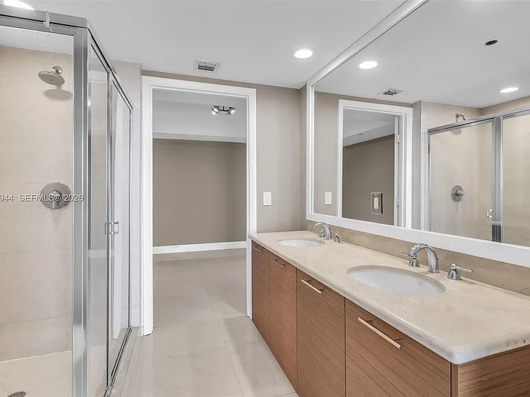 50 Biscayne Blvd #4002 — Photo 11