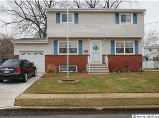 15 Cornell Dr, Hazlet, NJ 07730