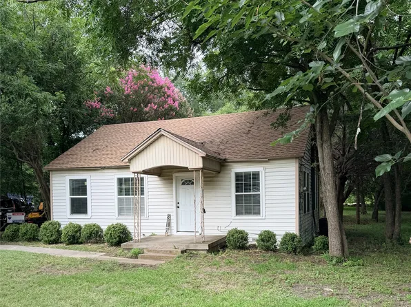 310 College St, Wilmer, TX 75172