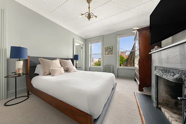 Sold by Compass | media 13