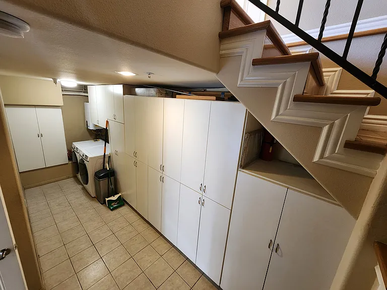 13620 Valerio St #10 — Photo 46