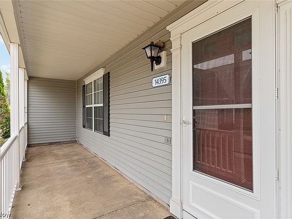 3rd image of 14395 Fullers Ln