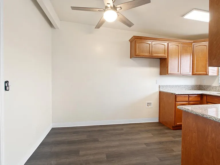 Glen Haven Apartments — Photo 8