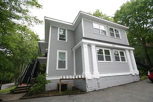 1222 Broad St #D Photo 1