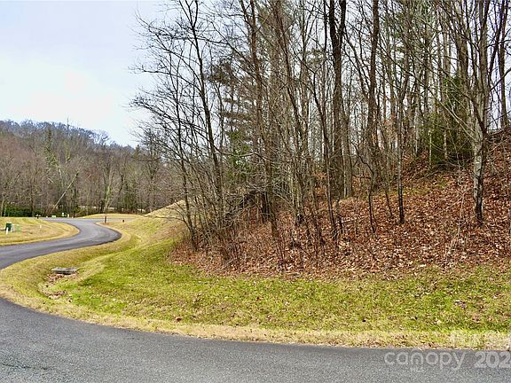 2nd image of Trillium Ln Lot 12