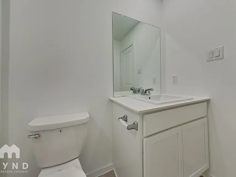 944 Capracotta Dr — Photo 10