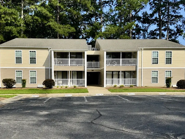 103 E Lockhaven Dr #D — Photo 24