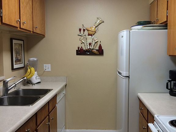 3rd image of 6600 E Mississippi Ave APT 10