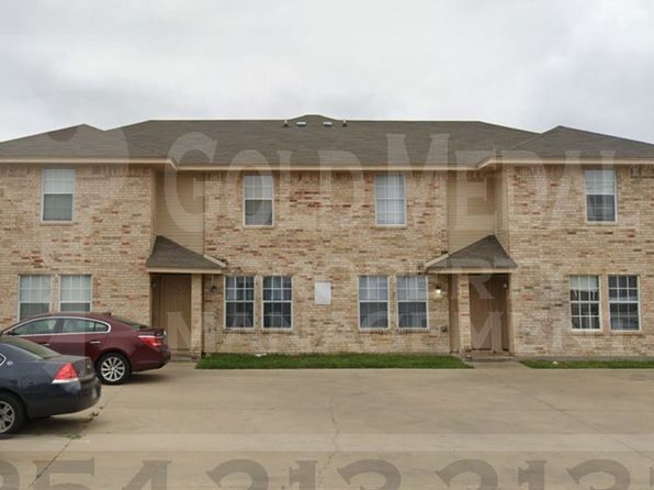 5713 Redstone Dr #B