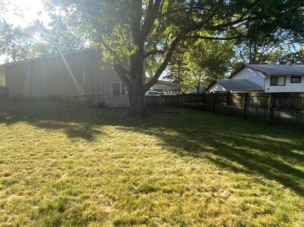 2016 Taylor Dr