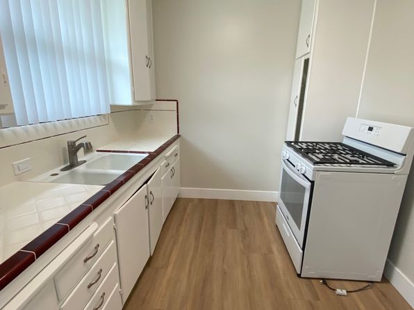 1120 E Carson St #3