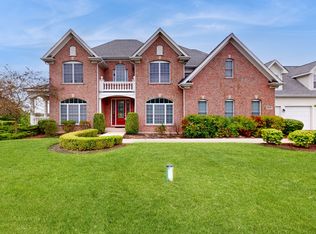 616 Indian Trce, Woodstock, IL 60098