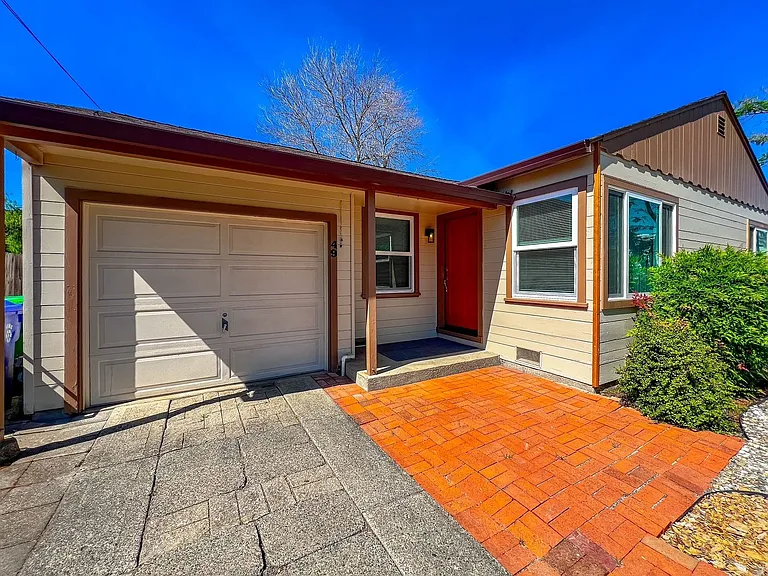 49 Archer Ave — Photo 3