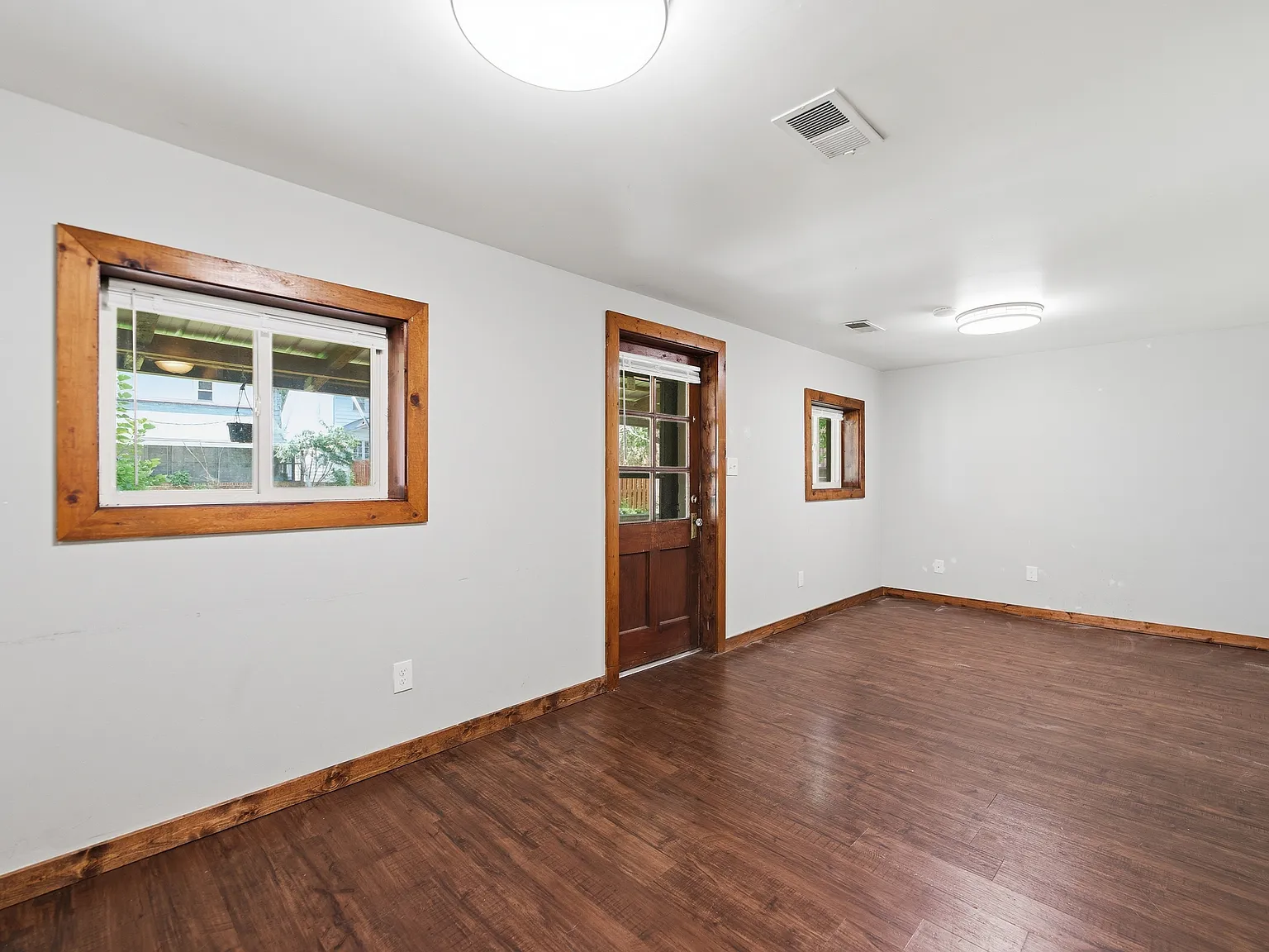 3 bed, 1100 sqft, $1,500 — Photo 4