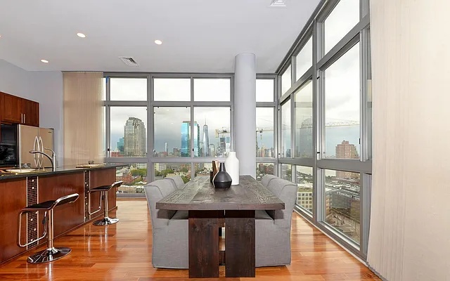 Sold by Avenue Residential | media 4