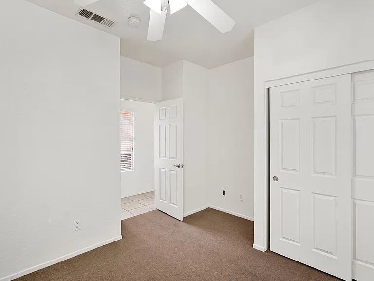 13085 Camden Ln — Photo 21