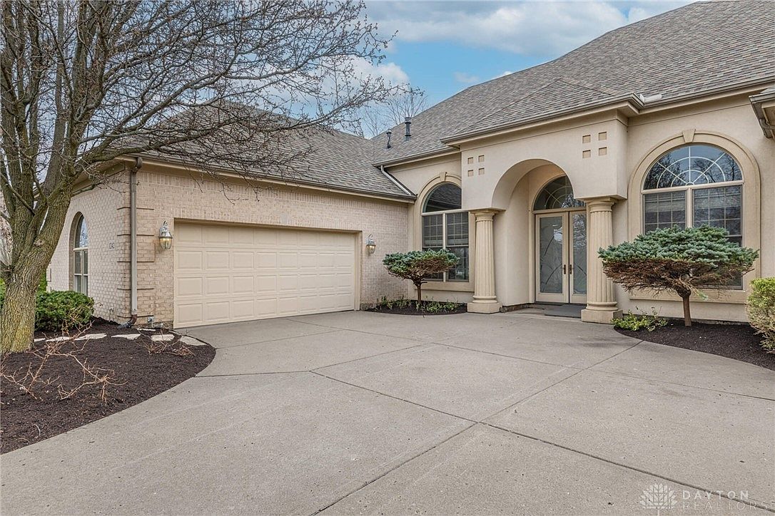 1242 Club View Dr