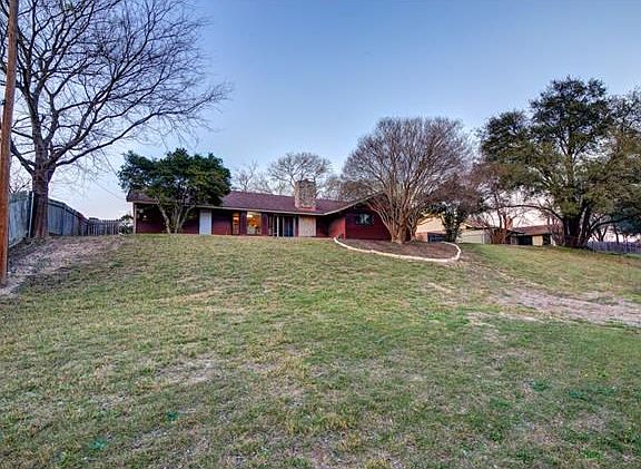 3rd image of 7107 Scenic Brook Dr
